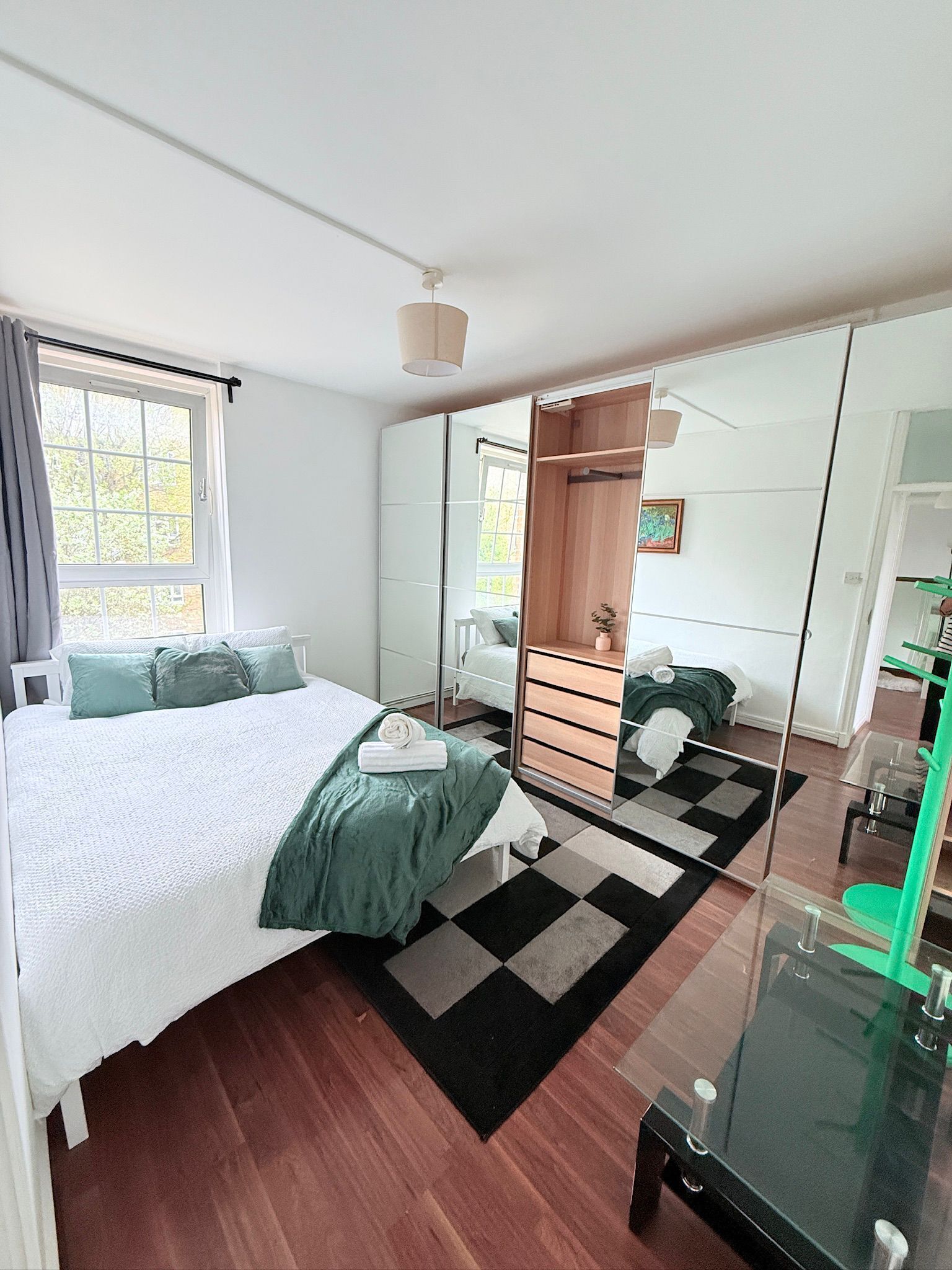 2 bedrooms, Internet, bed sheets