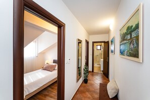 Room - Peaceful Villa Near Krka Waterfalls (Skradin)