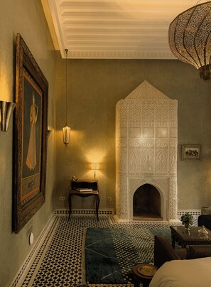 مكواة/لوح كي وواي فاي مجانًا