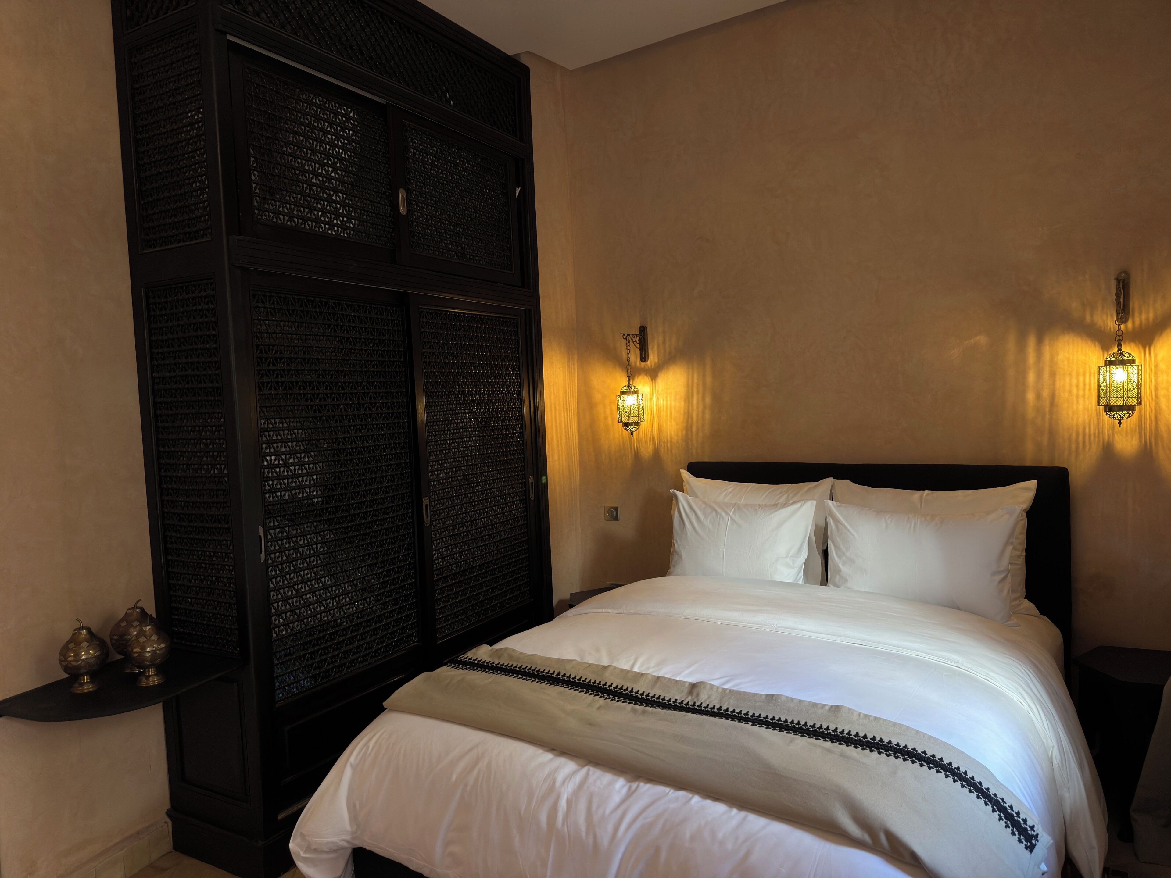 مكواة/لوح كي وواي فاي مجانًا