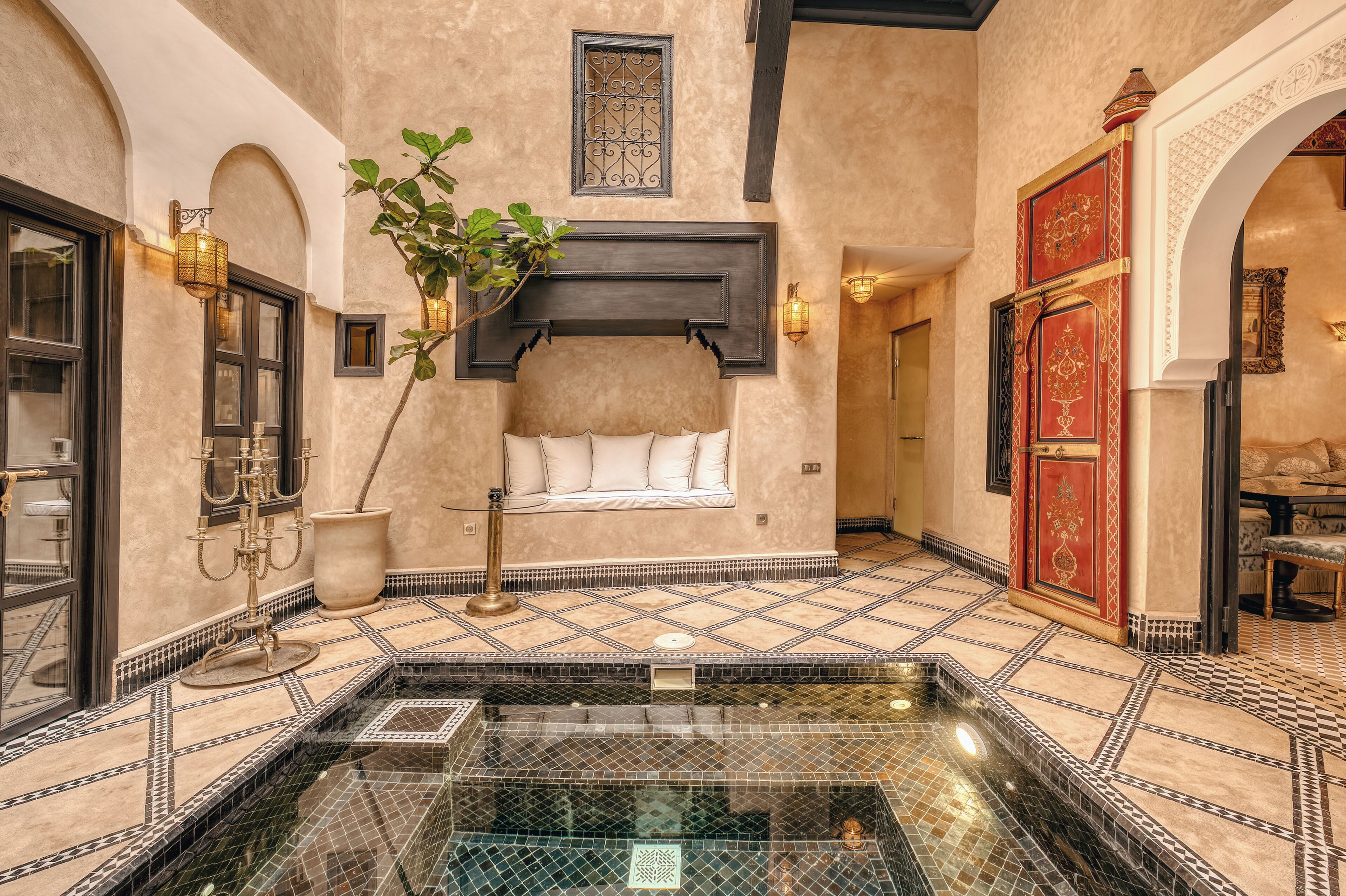 Couples treatment rooms, steam room, massages