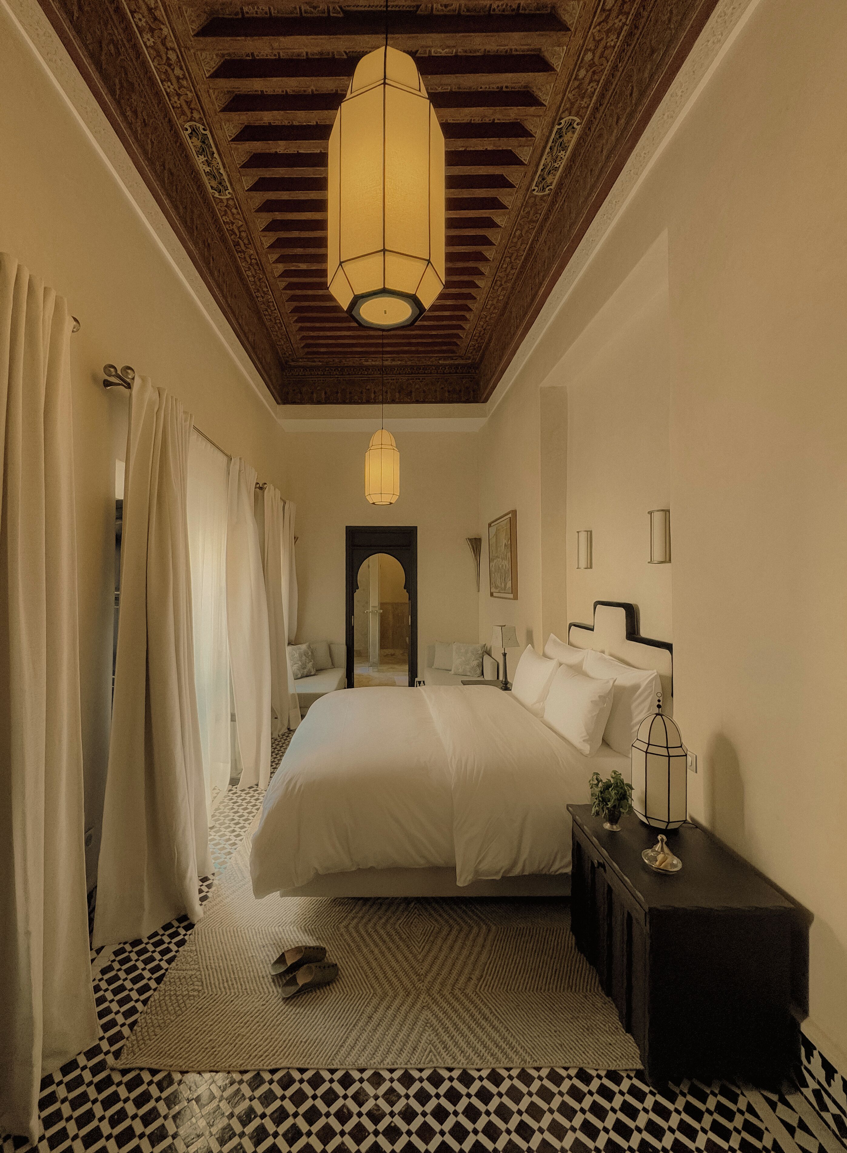 مكواة/لوح كي وواي فاي مجانًا