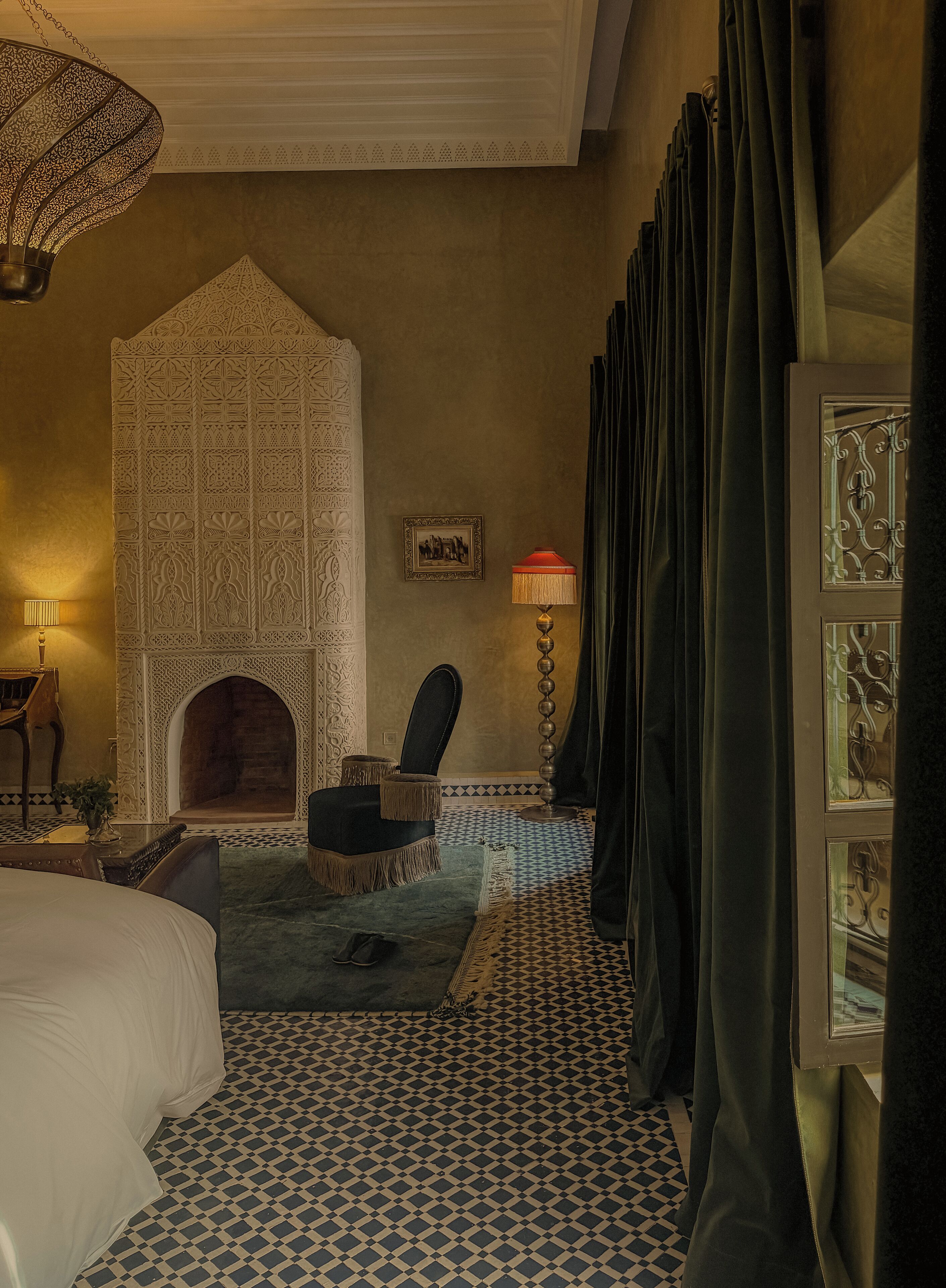 مكواة/لوح كي وواي فاي مجانًا