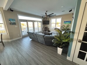 Smart TV, videojuegos y estéreo 