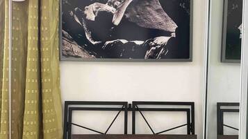 Nhà, 3 phòng ngủ, phù hợp cho người khuyết tật, sân hiên | Nội thất