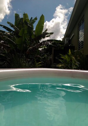 Casa, 3 habitaciones, con acceso para personas discapacitadas, patio | Alberca