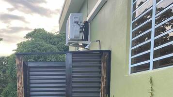 Nhà, 3 phòng ngủ, phù hợp cho người khuyết tật, sân hiên | Khuôn viên nơi lưu trú