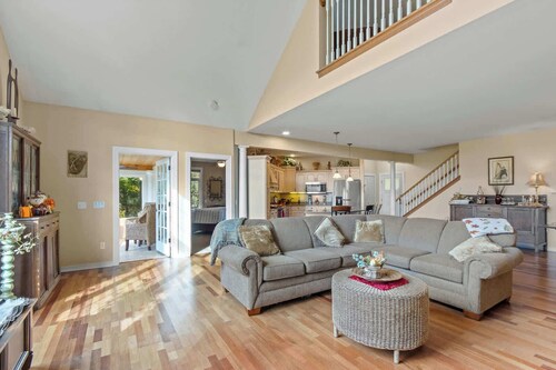 Cold Water Canyon Retreat