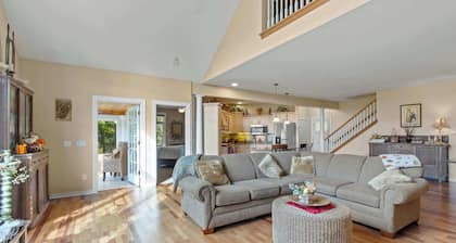 Cold Water Canyon Retreat