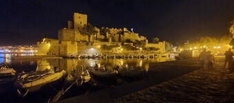 Collioure Waterfront, T3, sea view, large terrace, beach, parking