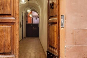 Interior - TRASTEVERE CAMPO de FIORI ROME by FOOT-NETFLIX-AIRCOND-WIFI (Roma)