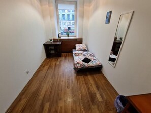 Classic Room, 1 Single Bed | Desk, laptop workspace, iron/ironing board, free WiFi