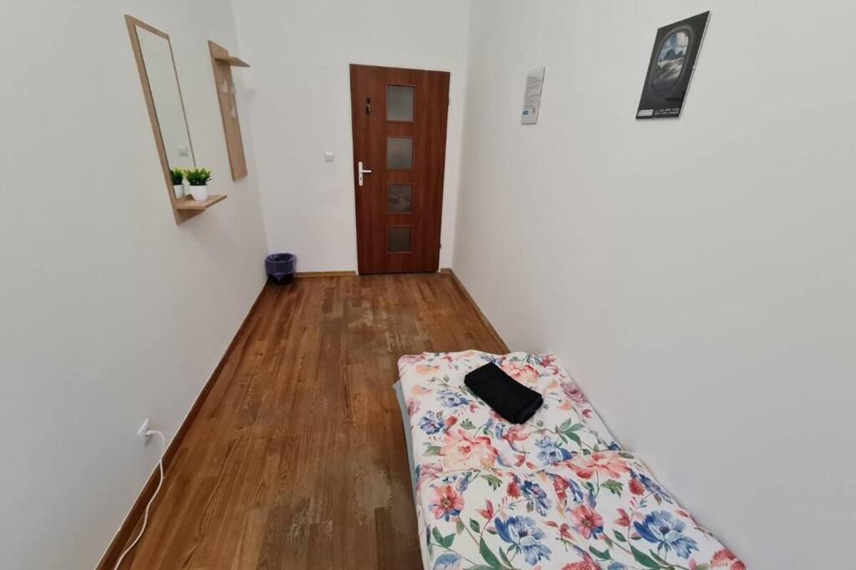 Classic Room, 1 Single Bed | Desk, laptop workspace, iron/ironing board, free WiFi