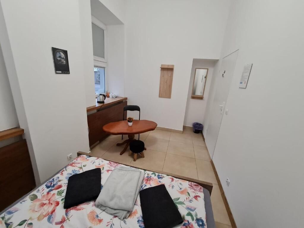 Classic-rum - 1 dubbelsäng | Skrivbord, arbetsyta för laptop, strykjärn/strykbräda och gratis wi-fi