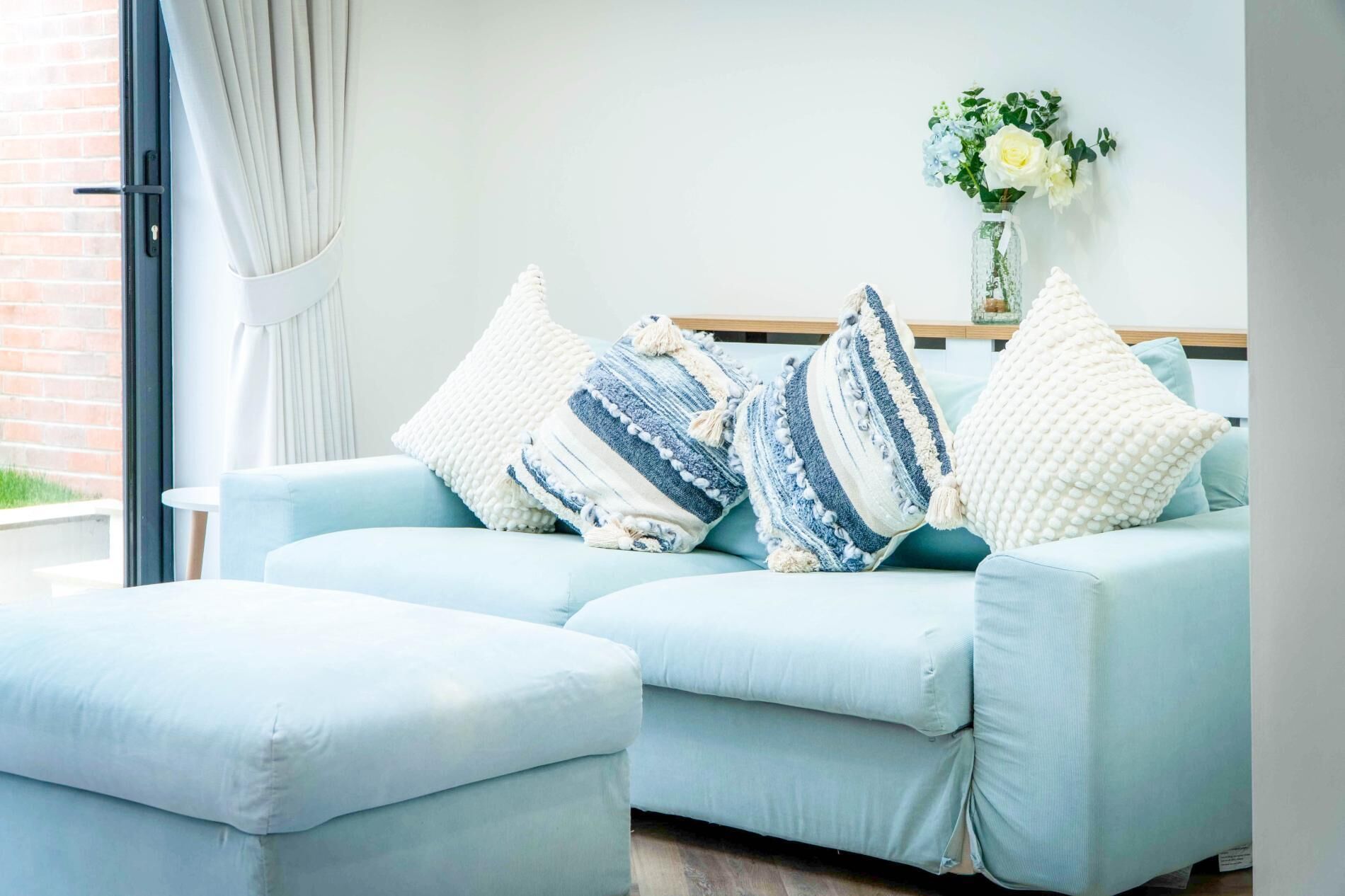 Télévision de 34 pouces avec chaînes numériques