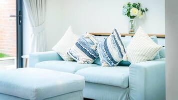 34-inch TV with digital channels