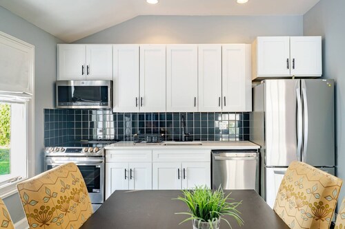 Luxury Apartment, 1 King Bed