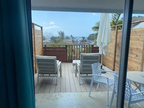 Comfort Double Room, Sea View | Terrace/patio - ILOT BLEU (Saint-Paul)