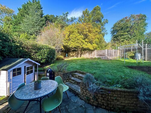 4 bedroom accommodation in Sarisbury Green, Southampton