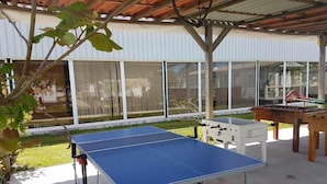 Bungalow, 2 Schlafzimmer, Balkon, Gartenblick | Terrasse/Patio