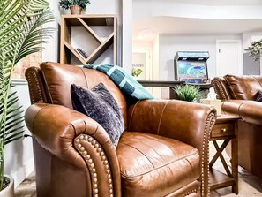 Lobby - Charming 1-bedroom apartment with fitness room and AC in delightful Idaho Falls (Idaho Falls)