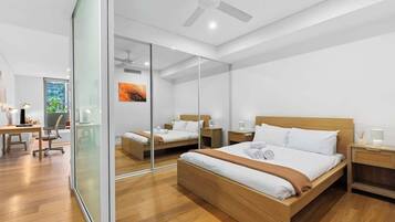 2 bedrooms, iron/ironing board, WiFi, bed sheets