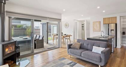 Stylish Townhouse Opposite Golfcourse