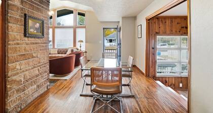 The Stoop on Spencer Drive