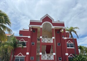 Facciata della struttura