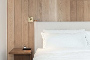 5 habitaciones, tabla de planchar con plancha, cuna de viaje y wifi 