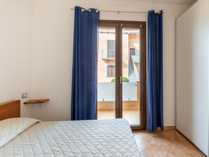 Apartment | 2 bedrooms, individually furnished, bed sheets - Apartment With air Conditioning and Terrace (Castelsardo)