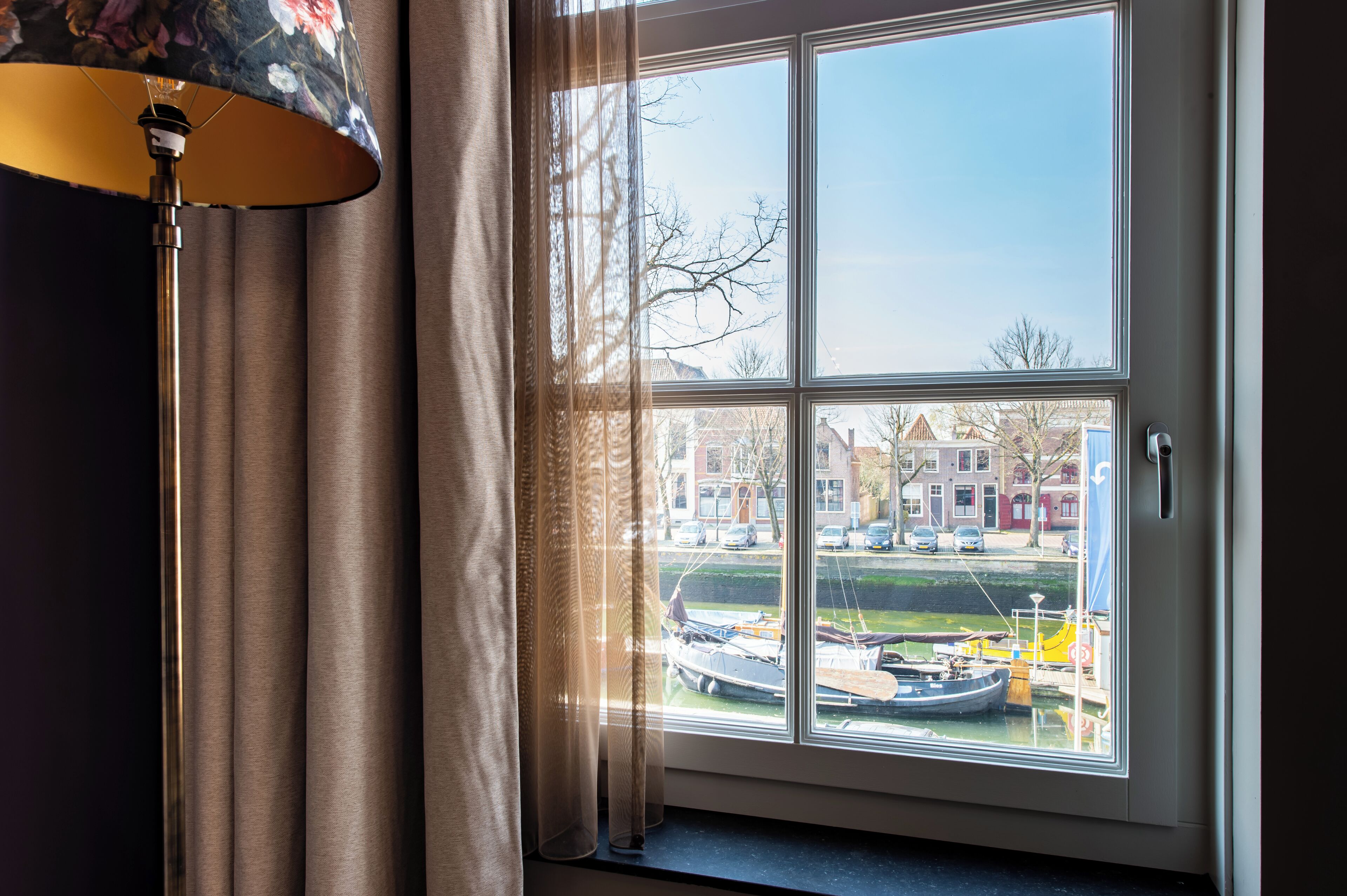 Suite Familiale, vue port | Vue de la chambre