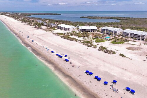 Beach Villa 2124: Rare 2-Story Gulf-Front Villa