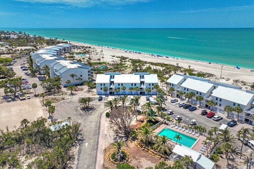 South Seas Beach Villa 2124: Rare 2-Story Gulf-Front Villa