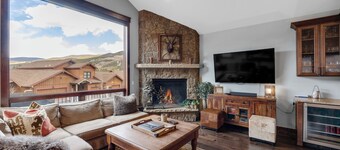 Premium Townhome - Walking Distance to Mountain Access