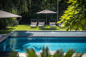 Pool - 739E goldfinger+suites I Apartment Individual 14 (Lana)