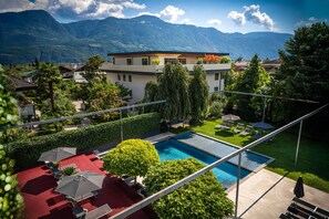 Pool - 739H goldfinger+suites I Apartment Unique 18 (Lana)