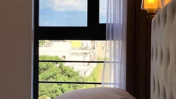 Standard Double Room | Desk, bed sheets, wheelchair access