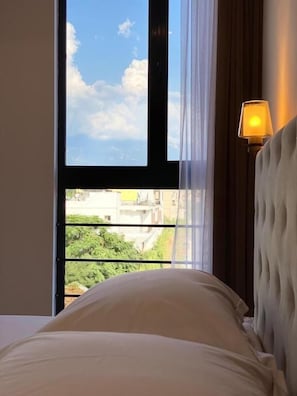 Standard Double Room | Desk, bed sheets, wheelchair access - Hotel Republika Berat (Velabisht)