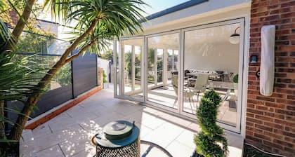 Modern 3BR Home | Free Parking | Perfect for Families