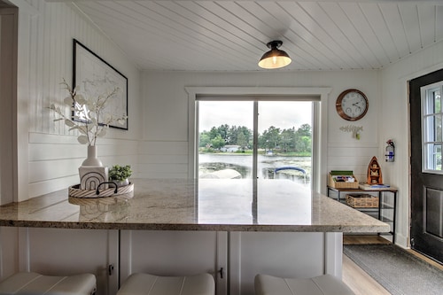 Riverside Cabin Retreat on Fishhook River – Modern Comfort Meets Up North Charm