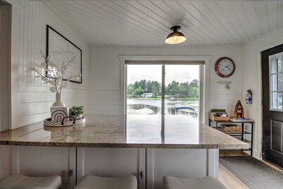 Riverside Cabin Retreat on Fishhook River – Modern Comfort Meets Up North Charm