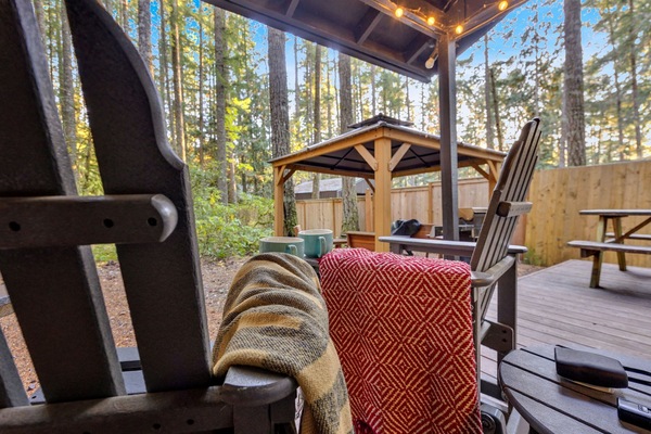 Little Chestnut Cabin- Cozy Coffee