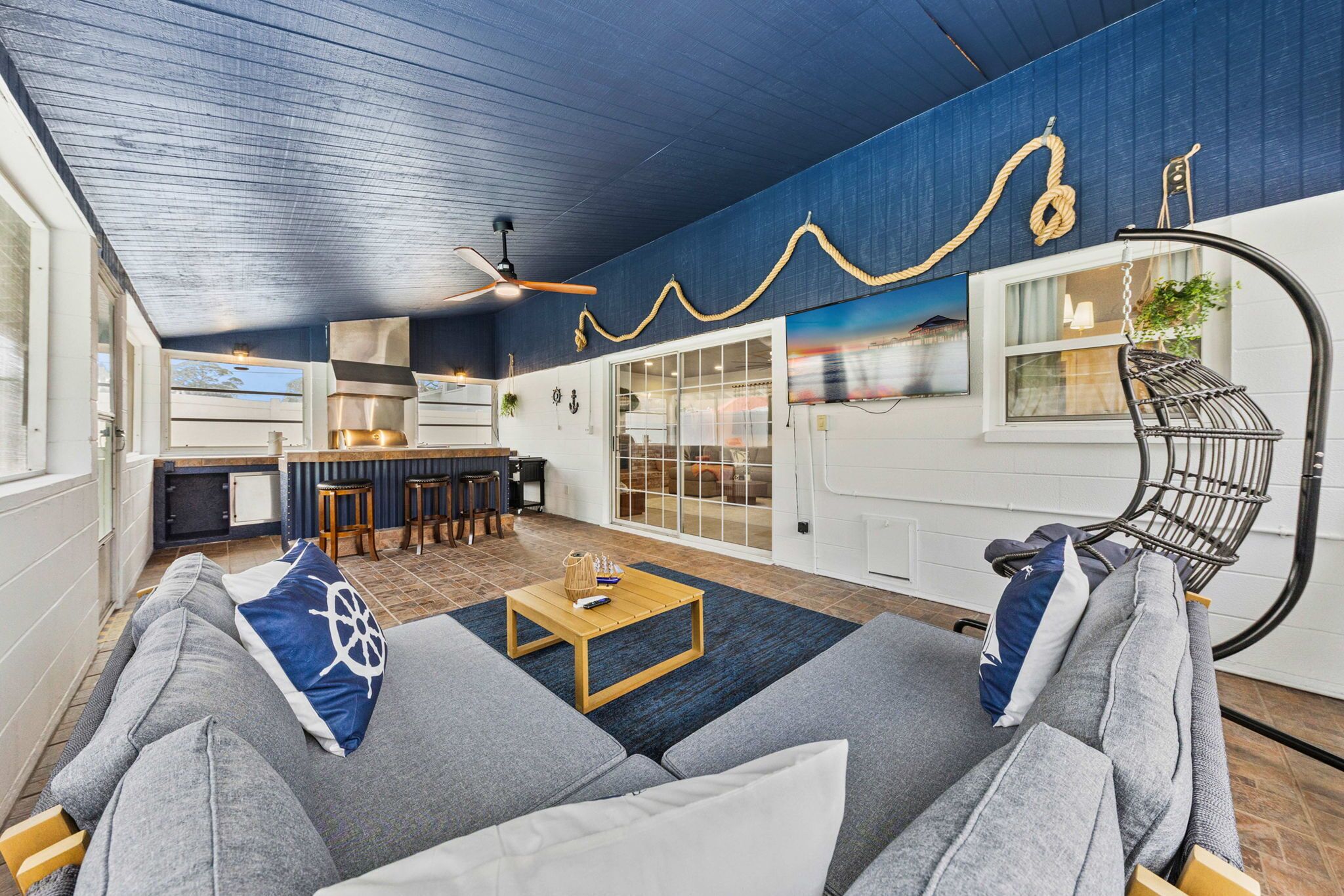 Smart TV, fireplace, video games