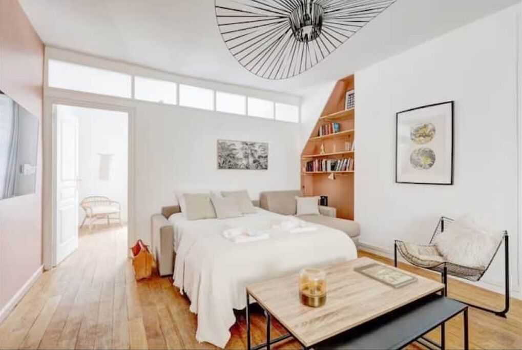 3 bedrooms, iron/ironing board, travel crib, free WiFi