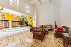 Pool - Stylish 2BR Escape in the Historic Walled City (Cartagena de Indias)