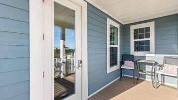 Pintu masuk interior