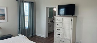 Beach House - C Shucker by PHG