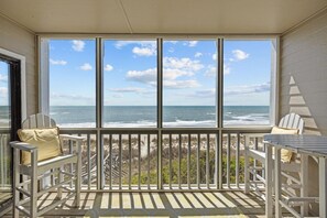 Interior - Breakers C-24: Oceanfront Escape 3BR 3BA in the Heart of NC's Crystal Coast! (Pine Knoll Shores)
