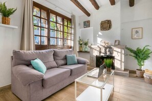 تلفزيون، مدفأة، تنس طاولة